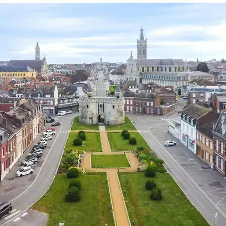 De 90 M2 Rénové En Centre-ville Avec Terrasse