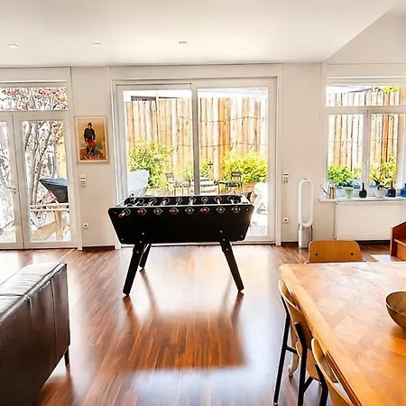 La Liberte, Loft 90 M2 Renove Centre-ville, Terrasse Amenagee, Jeux & Parking Apartamento *
