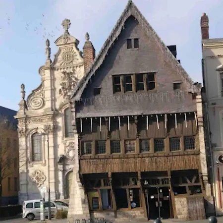 La Liberte, Loft 90 M2 Renove Centre-ville, Terrasse Amenagee, Jeux & Parking
